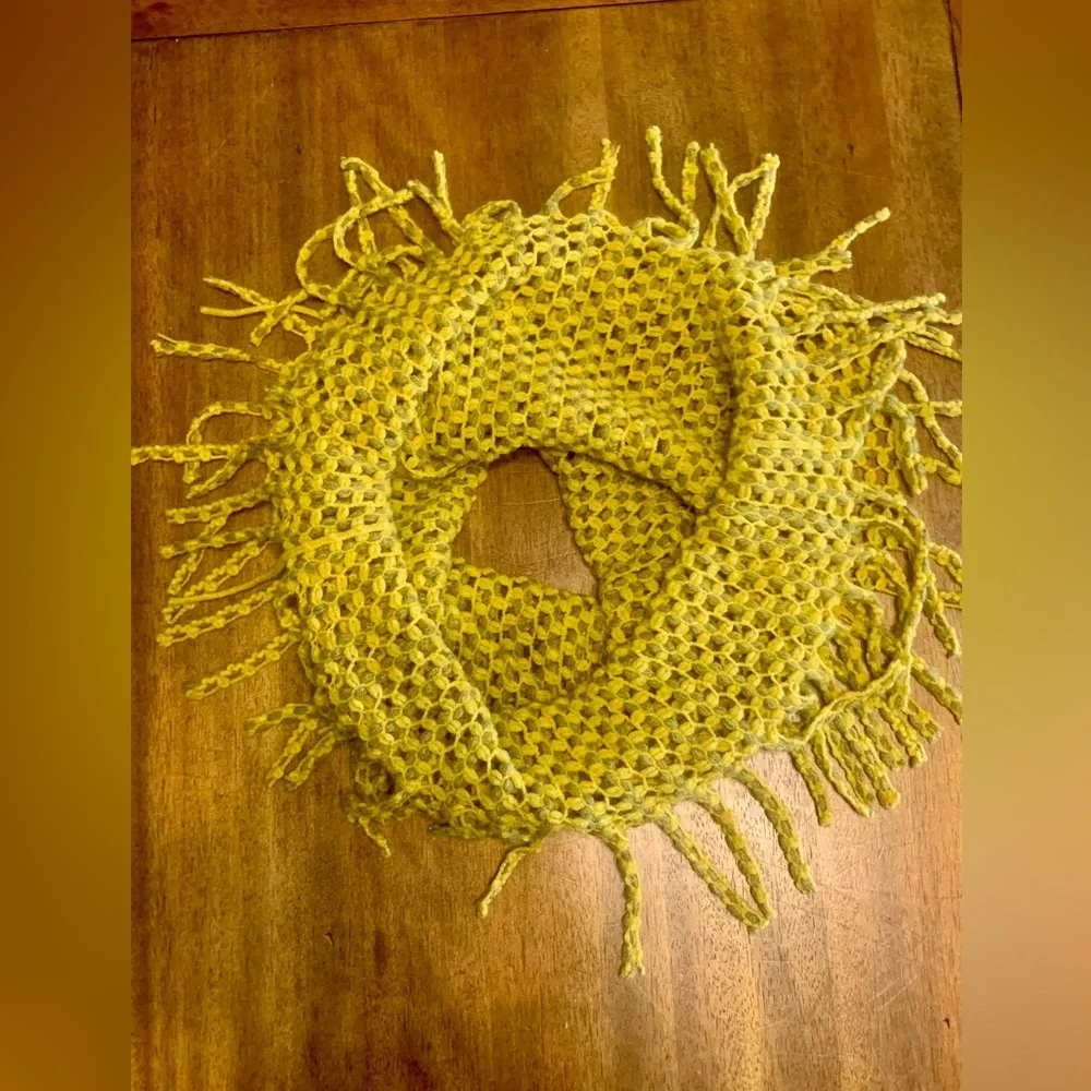 🍁 BOGO 2/5$ sale! Crochet scarf